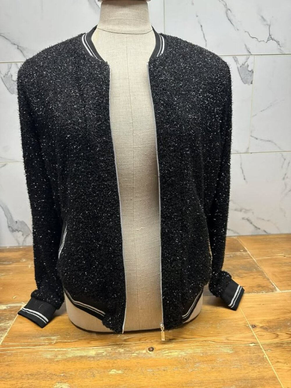 Beautiful FRANK WALDER women’s zip jacket